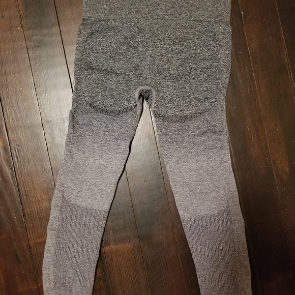 Gymshark Gray Ombre Leggings - Picture 6 of 7
